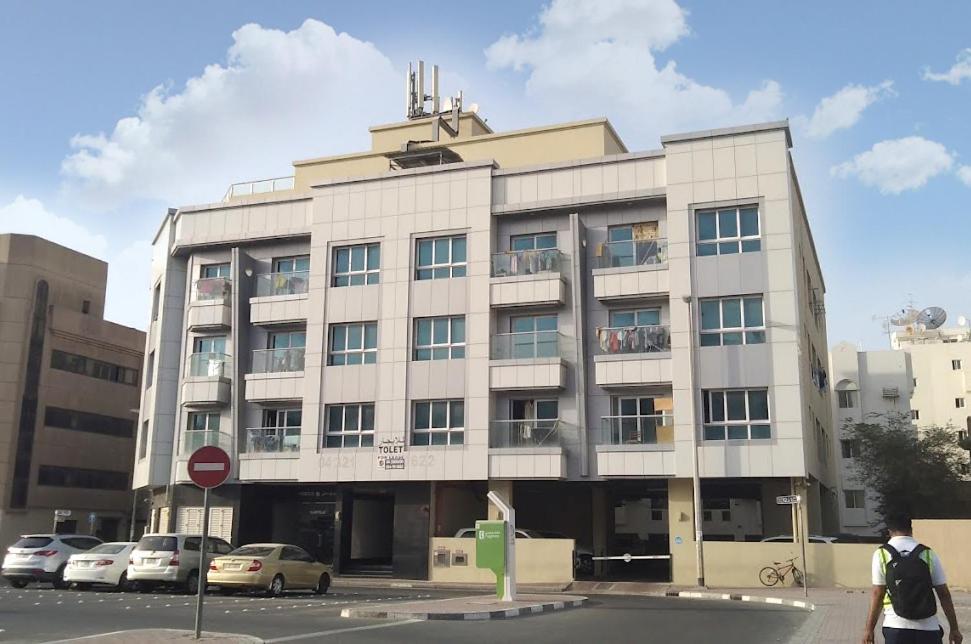 Partition Room In Al Seef Near Burjuman Metro Dubai Exterior photo